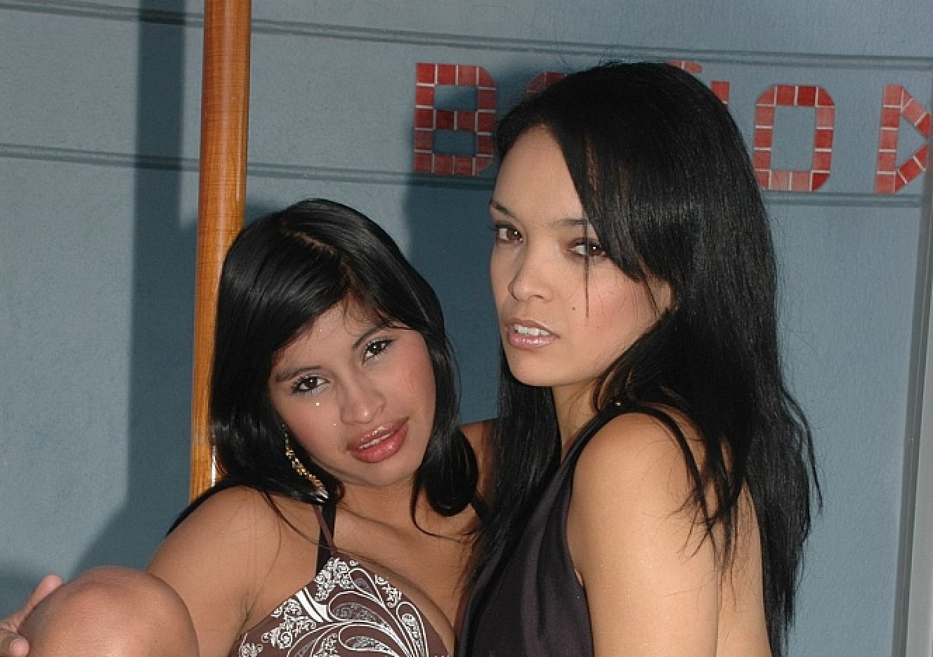 ../v4-tour/content/pa_2007-08-05_mariana_savanna_lesbianswild1/0.jpg