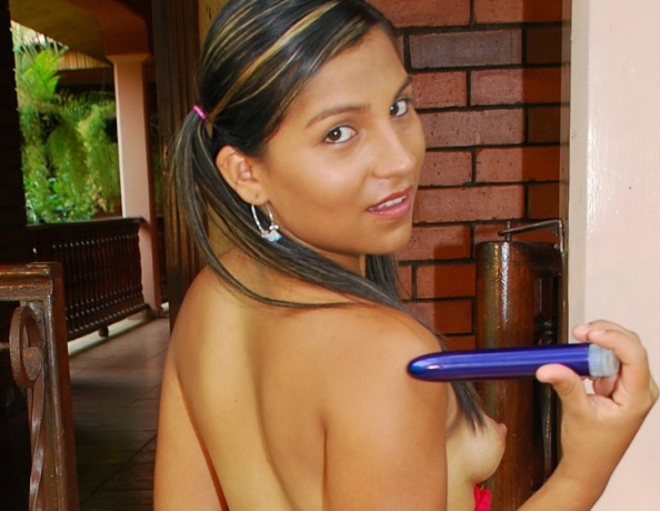 ../v4-tour/content/pa_2010-08-02_cindy_slipperylatina/1.jpg