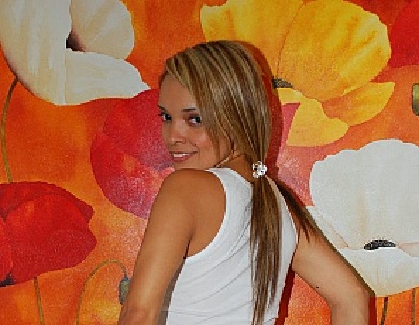 ../v4-tour/content/pa_2010-12-06_savanna_miamibitch/2.jpg