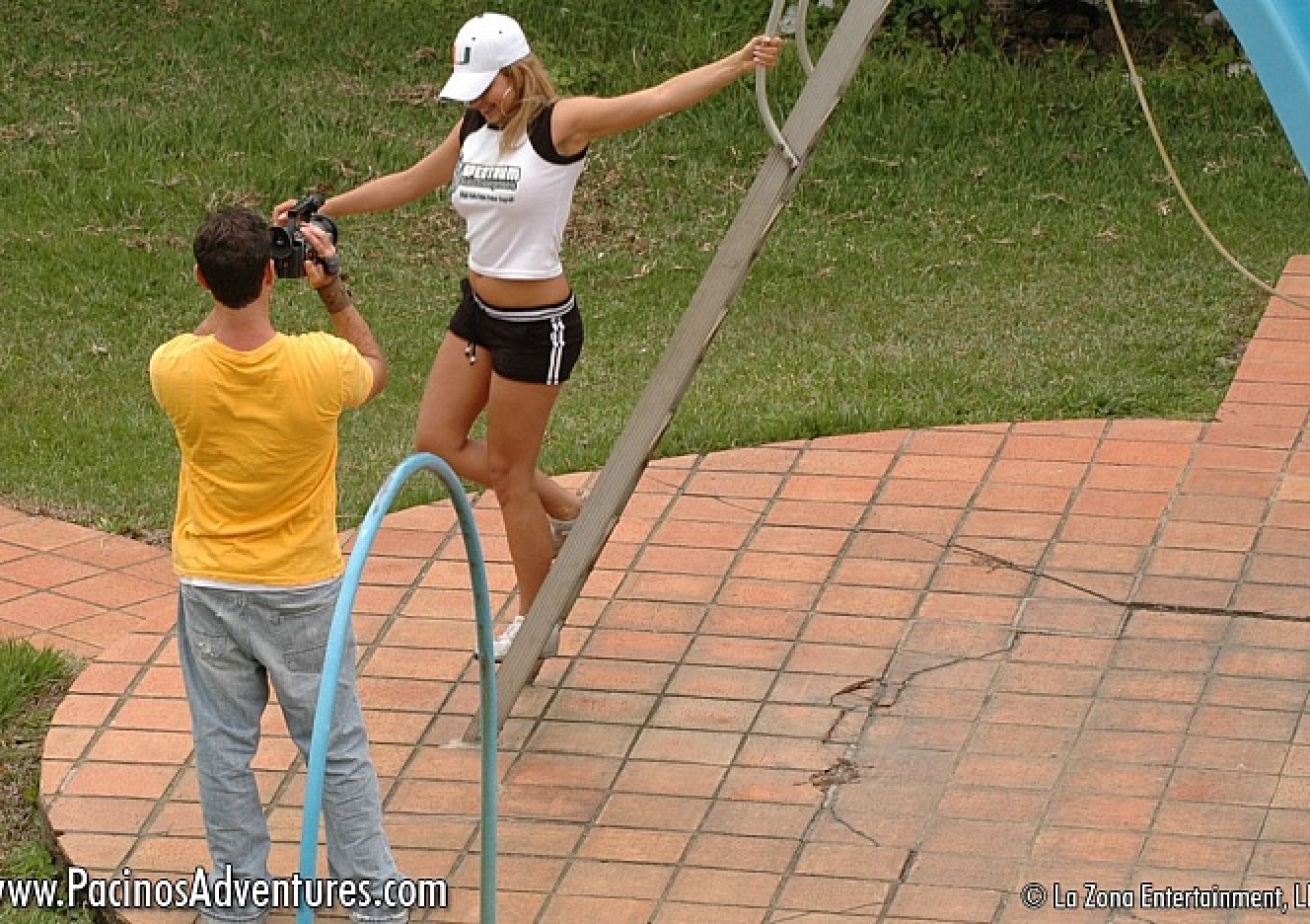 ../v4-tour/content/pa_onlocation_2008-01-24_salome/0.jpg