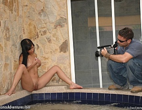 ../v4-tour/content/pa_onlocation_2008-02-07_karen/3.jpg