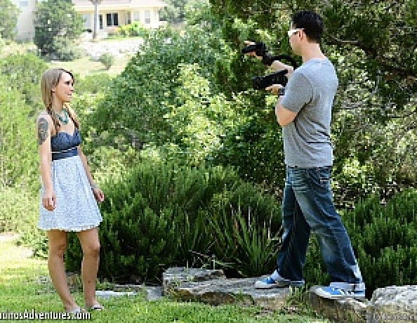 ../v4-tour/content/pa_onlocation_2014-08-07_nataliehaze/1.jpg